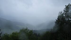 Dieses Bild zeigt eine Webcam-Aufnahme vom Achertal, aufgenommen am Mittwoch, den 13.05.2026 um 20:30 Uhr. Die Temperatur betrug 5.2°C.