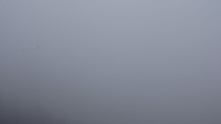 Dieses Bild zeigt eine Webcam-Aufnahme vom Achertal, aufgenommen am Dienstag, den 23.09.2025 um 10:30 Uhr. Die Temperatur betrug 4.8°C.