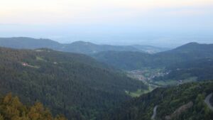Dieses Bild zeigt eine Webcam-Aufnahme vom Achertal, aufgenommen am Sonntag, den 10.05.2026 um 06:30 Uhr. Die Temperatur betrug 12.7°C.