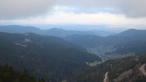 Dieses Bild zeigt eine Webcam-Aufnahme vom Achertal, aufgenommen am Sonntag, den 01.03.2026 um 08:00 Uhr. Die Temperatur betrug 3.1°C.