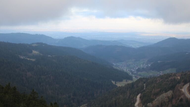 Dieses Bild zeigt eine Webcam-Aufnahme vom Achertal, aufgenommen am Sonntag, den 01.03.2026 um 08:00 Uhr. Die Temperatur betrug 3.1°C.