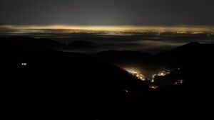 Dieses Bild zeigt eine Webcam-Aufnahme vom Achertal, aufgenommen am Sonntag, den 28.12.2025 um 06:00 Uhr. Die Temperatur betrug 1.8°C.