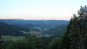 Dieses Bild zeigt eine Webcam-Aufnahme vom Achertal, aufgenommen am Samstag, den 25.07.2026 um 06:20 Uhr. Die Temperatur betrug 19.7°C.