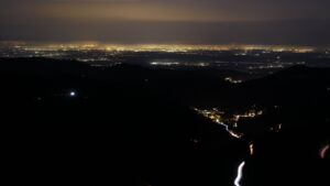 Dieses Bild zeigt eine Webcam-Aufnahme vom Achertal, aufgenommen am Samstag, den 20.12.2025 um 17:40 Uhr. Die Temperatur betrug 9°C.