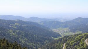 Dieses Bild zeigt eine Webcam-Aufnahme vom Achertal, aufgenommen am Mittwoch, den 29.04.2026 um 15:30 Uhr. Die Temperatur betrug 13°C.