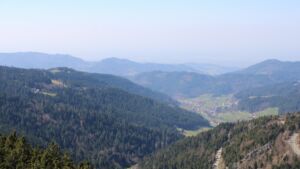 Dieses Bild zeigt eine Webcam-Aufnahme vom Achertal, aufgenommen am Freitag, den 20.03.2026 um 13:10 Uhr. Die Temperatur betrug 10.6°C.