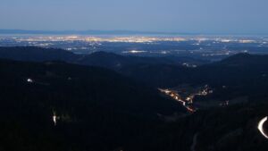 Dieses Bild zeigt eine Webcam-Aufnahme vom Achertal, aufgenommen am Dienstag, den 09.12.2025 um 07:20 Uhr. Die Temperatur betrug 9.9°C.