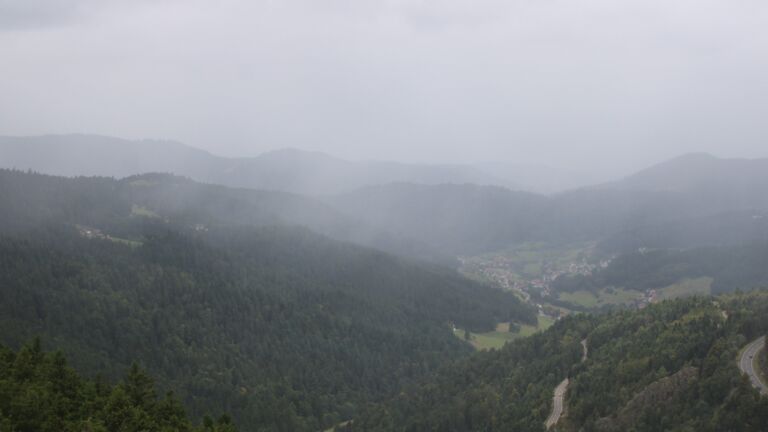 Dieses Bild zeigt eine Webcam-Aufnahme vom Achertal, aufgenommen am Montag, den 15.09.2025 um 11:50 Uhr. Die Temperatur betrug 14.3°C.