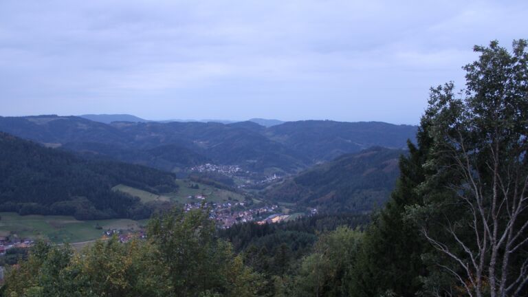 Dieses Bild zeigt eine Webcam-Aufnahme vom Achertal, aufgenommen am Donnerstag, den 01.10.2026 um 07:20 Uhr. Die Temperatur betrug 18.4°C.