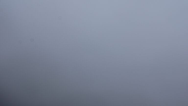 Dieses Bild zeigt eine Webcam-Aufnahme vom Achertal, aufgenommen am Montag, den 27.10.2025 um 12:10 Uhr. Die Temperatur betrug 2.9°C.