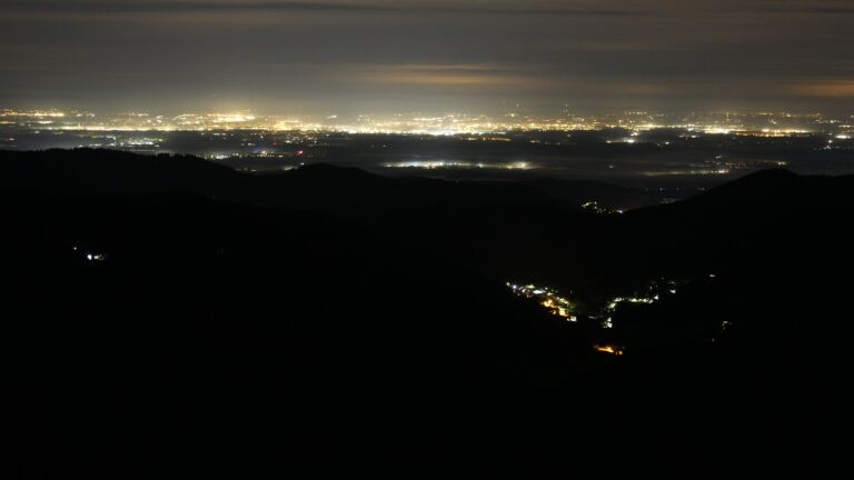 Dieses Bild zeigt eine Webcam-Aufnahme vom Achertal, aufgenommen am Freitag, den 03.10.2025 um 05:40 Uhr. Die Temperatur betrug 4.1°C.