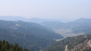 Dieses Bild zeigt eine Webcam-Aufnahme vom Achertal, aufgenommen am Sonntag, den 08.03.2026 um 12:40 Uhr. Die Temperatur betrug 13.9°C.