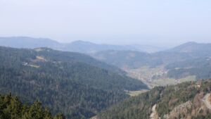 Dieses Bild zeigt eine Webcam-Aufnahme vom Achertal, aufgenommen am Dienstag, den 10.03.2026 um 11:40 Uhr. Die Temperatur betrug 12.7°C.