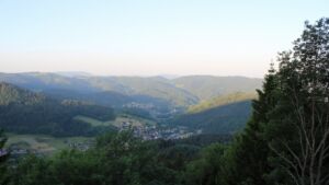 Dieses Bild zeigt eine Webcam-Aufnahme vom Achertal, aufgenommen am Mittwoch, den 27.05.2026 um 06:30 Uhr. Die Temperatur betrug 21.1°C.