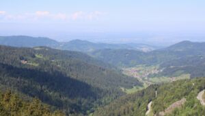 Dieses Bild zeigt eine Webcam-Aufnahme vom Achertal, aufgenommen am Samstag, den 09.05.2026 um 11:30 Uhr. Die Temperatur betrug 14.2°C.