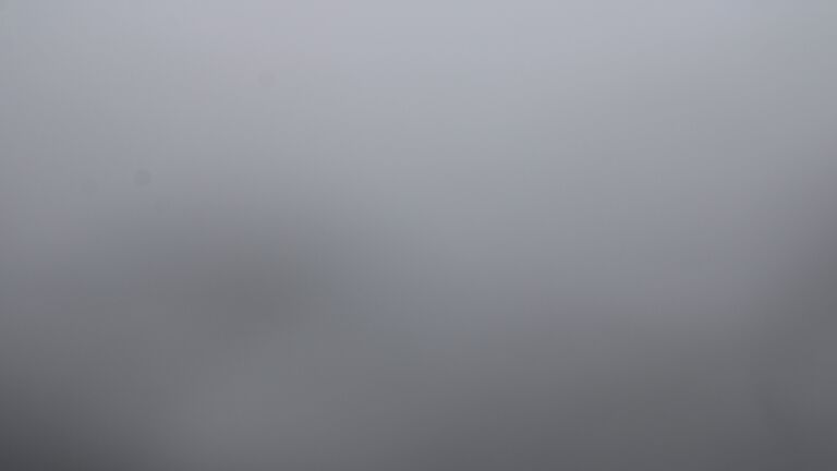 Dieses Bild zeigt eine Webcam-Aufnahme vom Achertal, aufgenommen am Dienstag, den 28.10.2025 um 12:00 Uhr. Die Temperatur betrug 5.1°C.