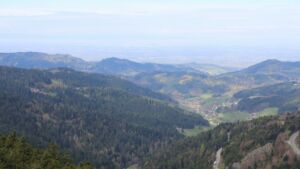 Dieses Bild zeigt eine Webcam-Aufnahme vom Achertal, aufgenommen am Donnerstag, den 16.04.2026 um 11:00 Uhr. Die Temperatur betrug 10.6°C.