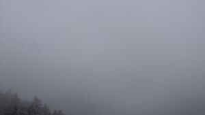 Dieses Bild zeigt eine Webcam-Aufnahme vom Achertal, aufgenommen am Montag, den 17.11.2025 um 09:30 Uhr. Die Temperatur betrug -0.4°C.