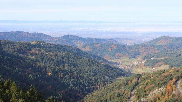 Dieses Bild zeigt eine Webcam-Aufnahme vom Achertal, aufgenommen am Freitag, den 31.10.2025 um 09:40 Uhr. Die Temperatur betrug 10.1°C.