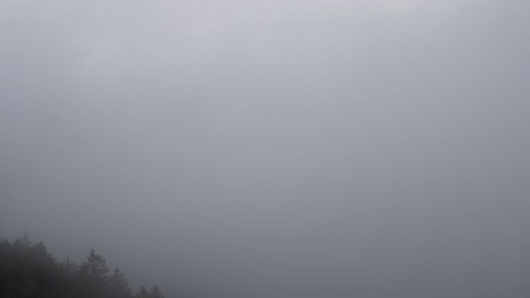 Dieses Bild zeigt eine Webcam-Aufnahme vom Achertal, aufgenommen am Mittwoch, den 21.05.2025 um 10:10 Uhr. Die Temperatur betrug 10.8°C.