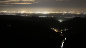 Dieses Bild zeigt eine Webcam-Aufnahme vom Achertal, aufgenommen am Mittwoch, den 17.09.2025 um 21:30 Uhr. Die Temperatur betrug 11.7°C.