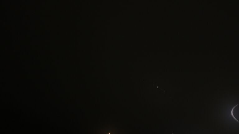 Dieses Bild zeigt eine Webcam-Aufnahme vom Achertal, aufgenommen am Samstag, den 07.02.2026 um 22:00 Uhr. Die Temperatur betrug 2.4°C.