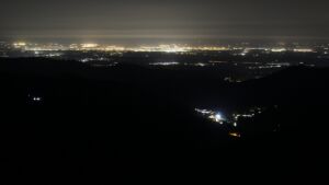 Dieses Bild zeigt eine Webcam-Aufnahme vom Achertal, aufgenommen am Freitag, den 17.04.2026 um 03:00 Uhr. Die Temperatur betrug 10°C.