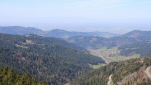 Dieses Bild zeigt eine Webcam-Aufnahme vom Achertal, aufgenommen am Donnerstag, den 09.04.2026 um 12:40 Uhr. Die Temperatur betrug 16.1°C.