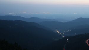 Dieses Bild zeigt eine Webcam-Aufnahme vom Achertal, aufgenommen am Samstag, den 14.06.2025 um 22:30 Uhr. Die Temperatur betrug 22.5°C.