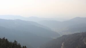 Dieses Bild zeigt eine Webcam-Aufnahme vom Achertal, aufgenommen am Sonntag, den 22.03.2026 um 16:40 Uhr. Die Temperatur betrug 6.9°C.