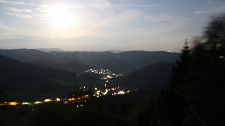 Dieses Bild zeigt eine Webcam-Aufnahme vom Achertal, aufgenommen am Dienstag, den 30.06.2026 um 03:30 Uhr. Die Temperatur betrug 19.2°C.