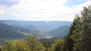 Dieses Bild zeigt eine Webcam-Aufnahme vom Achertal, aufgenommen am Freitag, den 16.10.2026 um 16:00 Uhr. Die Temperatur betrug 21°C.