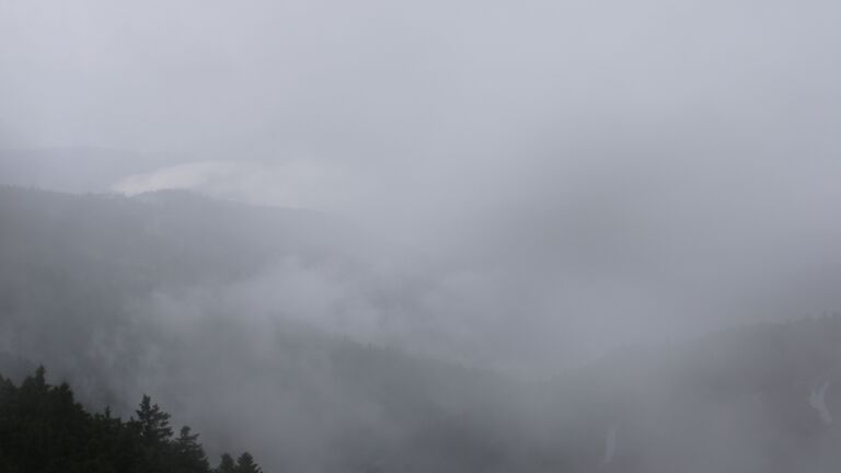 Dieses Bild zeigt eine Webcam-Aufnahme vom Achertal, aufgenommen am Montag, den 14.07.2025 um 14:40 Uhr. Die Temperatur betrug 13.4°C.