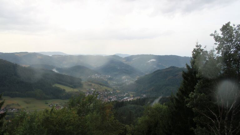 Dieses Bild zeigt eine Webcam-Aufnahme vom Achertal, aufgenommen am Freitag, den 28.08.2026 um 07:20 Uhr. Die Temperatur betrug 17°C.