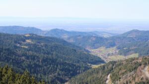 Dieses Bild zeigt eine Webcam-Aufnahme vom Achertal, aufgenommen am Freitag, den 27.02.2026 um 12:50 Uhr. Die Temperatur betrug 15.2°C.