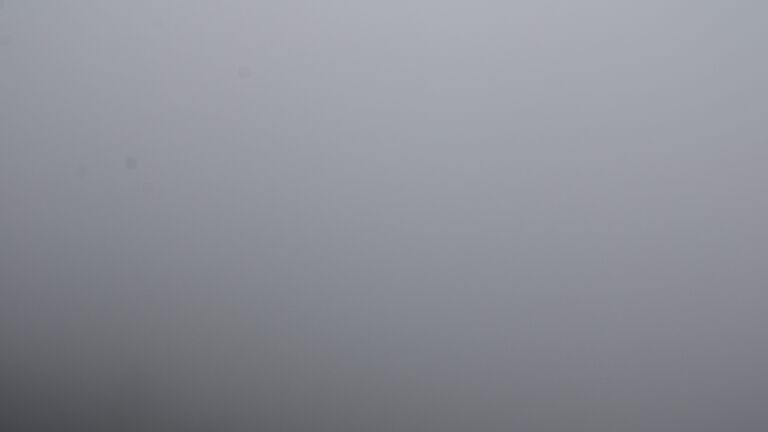 Dieses Bild zeigt eine Webcam-Aufnahme vom Achertal, aufgenommen am Sonntag, den 21.09.2025 um 13:00 Uhr. Die Temperatur betrug 13.1°C.