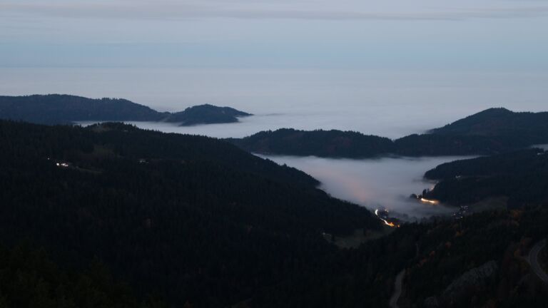 Dieses Bild zeigt eine Webcam-Aufnahme vom Achertal, aufgenommen am Samstag, den 08.11.2025 um 06:40 Uhr. Die Temperatur betrug 6.6°C.