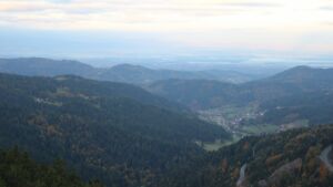 Dieses Bild zeigt eine Webcam-Aufnahme vom Achertal, aufgenommen am Dienstag, den 14.10.2025 um 08:10 Uhr. Die Temperatur betrug 5.4°C.