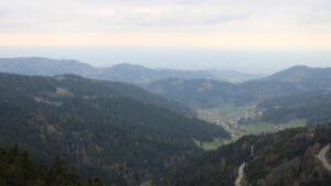 Dieses Bild zeigt eine Webcam-Aufnahme vom Achertal, aufgenommen am Mittwoch, den 15.04.2026 um 17:40 Uhr. Die Temperatur betrug 8.8°C.