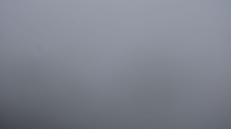 Dieses Bild zeigt eine Webcam-Aufnahme vom Achertal, aufgenommen am Sonntag, den 30.11.2025 um 15:00 Uhr. Die Temperatur betrug 0.6°C.