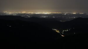 Dieses Bild zeigt eine Webcam-Aufnahme vom Achertal, aufgenommen am Samstag, den 14.06.2025 um 01:30 Uhr. Die Temperatur betrug 20.3°C.