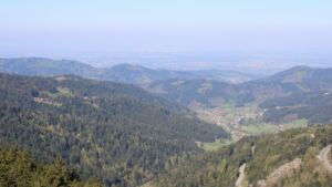 Dieses Bild zeigt eine Webcam-Aufnahme vom Achertal, aufgenommen am Mittwoch, den 22.04.2026 um 10:00 Uhr. Die Temperatur betrug 3.2°C.