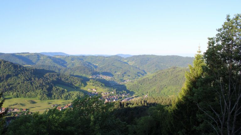 Dieses Bild zeigt eine Webcam-Aufnahme vom Achertal, aufgenommen am Freitag, den 22.05.2026 um 07:10 Uhr. Die Temperatur betrug 15.4°C.