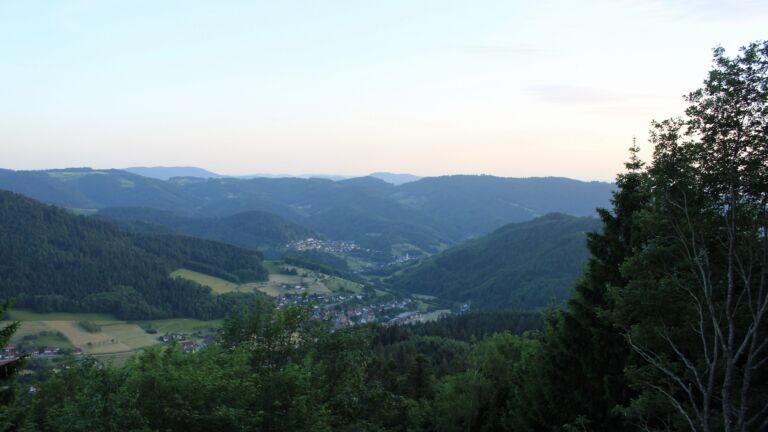 Dieses Bild zeigt eine Webcam-Aufnahme vom Achertal, aufgenommen am Samstag, den 30.05.2026 um 20:40 Uhr. Die Temperatur betrug 24.7°C.
