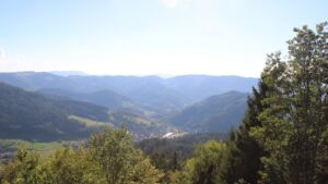 Dieses Bild zeigt eine Webcam-Aufnahme vom Achertal, aufgenommen am Montag, den 05.10.2026 um 16:10 Uhr. Die Temperatur betrug 24.2°C.