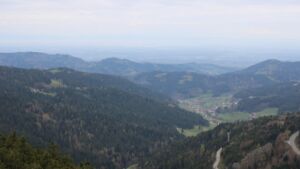 Dieses Bild zeigt eine Webcam-Aufnahme vom Achertal, aufgenommen am Donnerstag, den 16.04.2026 um 08:50 Uhr. Die Temperatur betrug 8.8°C.