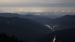 Dieses Bild zeigt eine Webcam-Aufnahme vom Achertal, aufgenommen am Mittwoch, den 04.03.2026 um 05:50 Uhr. Die Temperatur betrug 3.5°C.