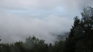 Dieses Bild zeigt eine Webcam-Aufnahme vom Achertal, aufgenommen am Montag, den 27.07.2026 um 06:20 Uhr. Die Temperatur betrug 13.9°C.