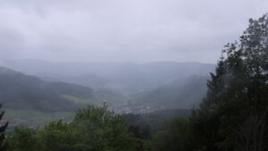 Dieses Bild zeigt eine Webcam-Aufnahme vom Achertal, aufgenommen am Mittwoch, den 13.05.2026 um 20:20 Uhr. Die Temperatur betrug 5.3°C.
