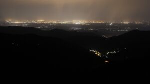 Dieses Bild zeigt eine Webcam-Aufnahme vom Achertal, aufgenommen am Donnerstag, den 03.07.2025 um 02:40 Uhr. Die Temperatur betrug 20.8°C.